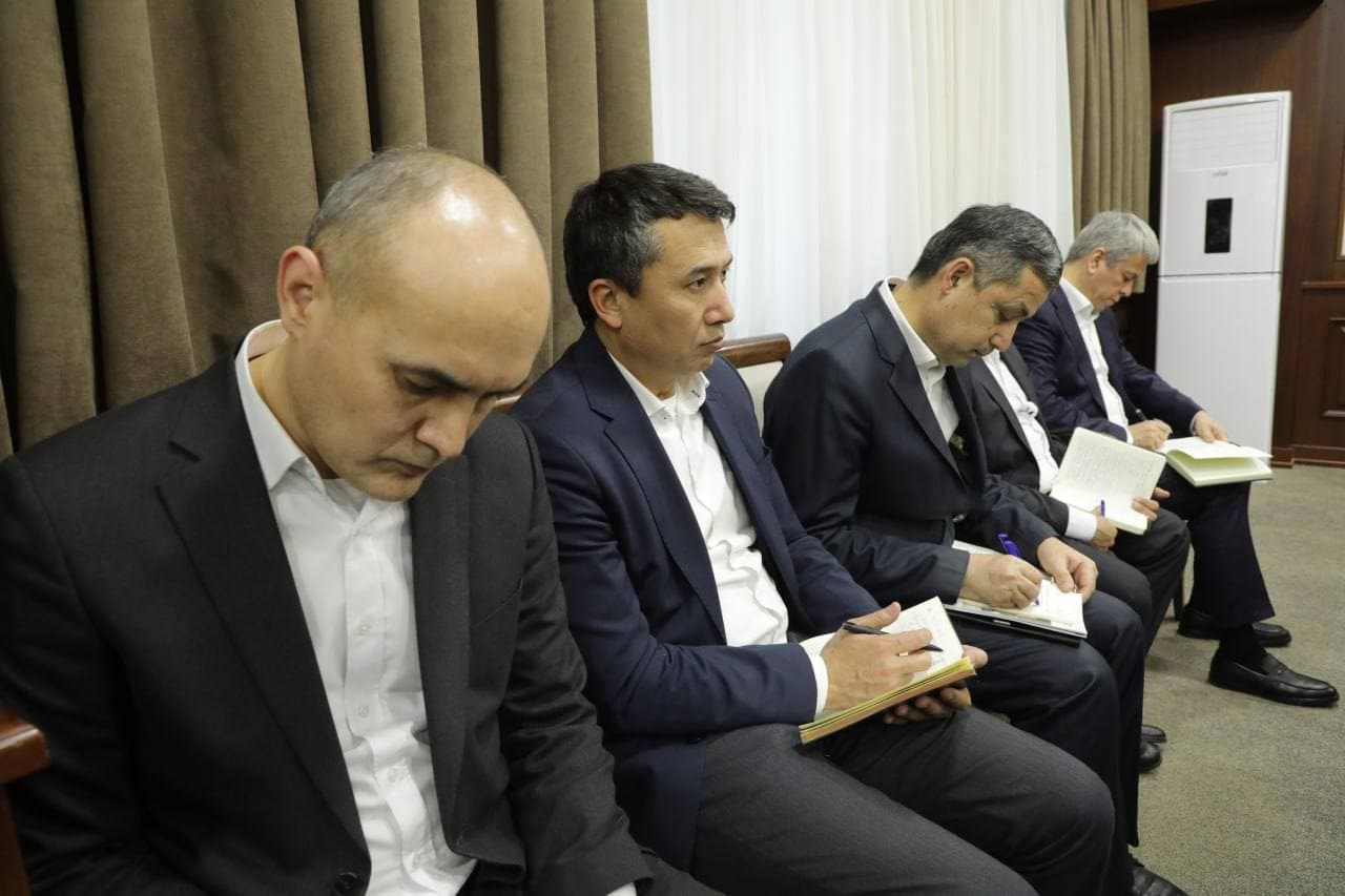 Vazirligida korrupsiyaning oldini olish boʻyicha ishlar natijadorligi yigʻilish oʻtkazildi