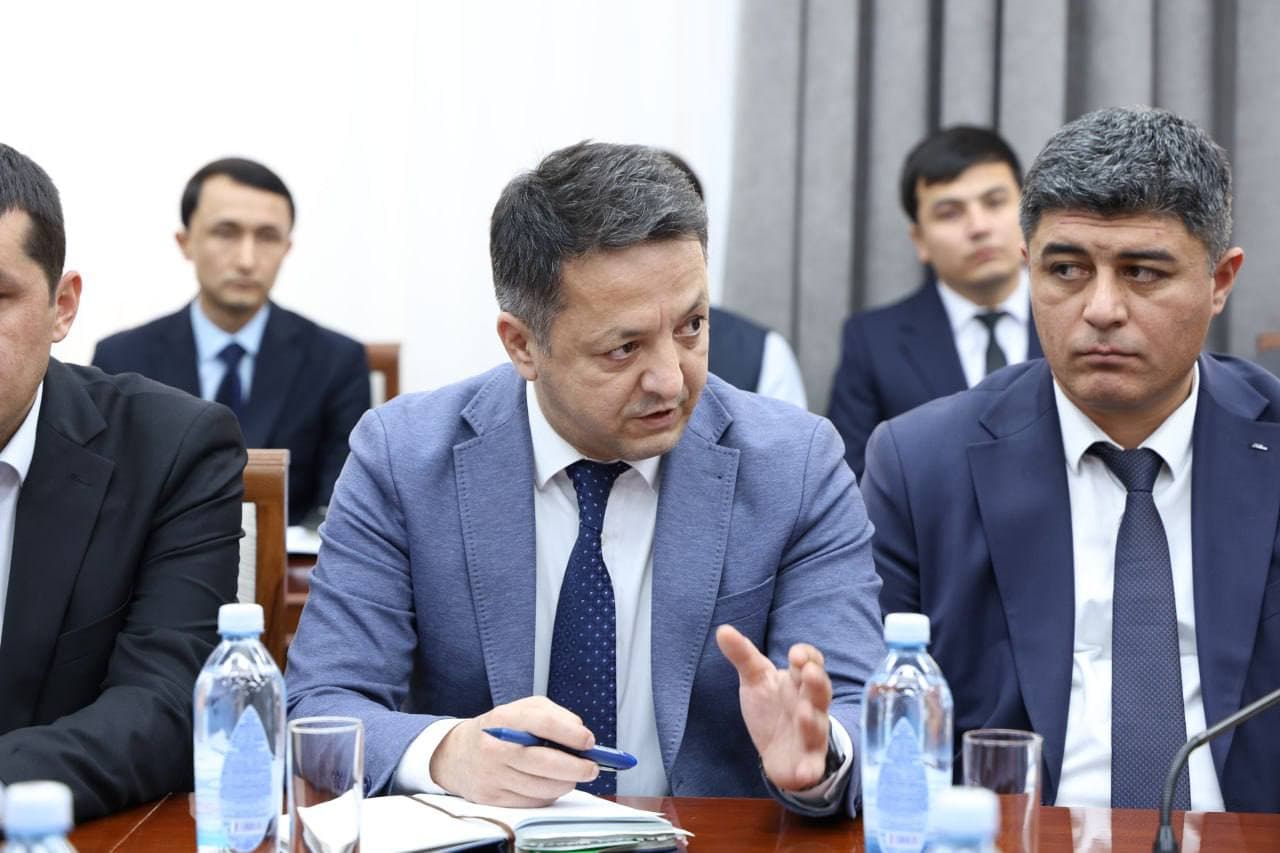 Qurilish sohasida raqamlashtirish va korrupsiyaga qarshi kurash choralari sarhisob qilindi