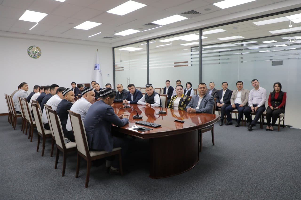 Vazirligida navbatdagi siyosiy-maʼrifat soati tashkil etildi