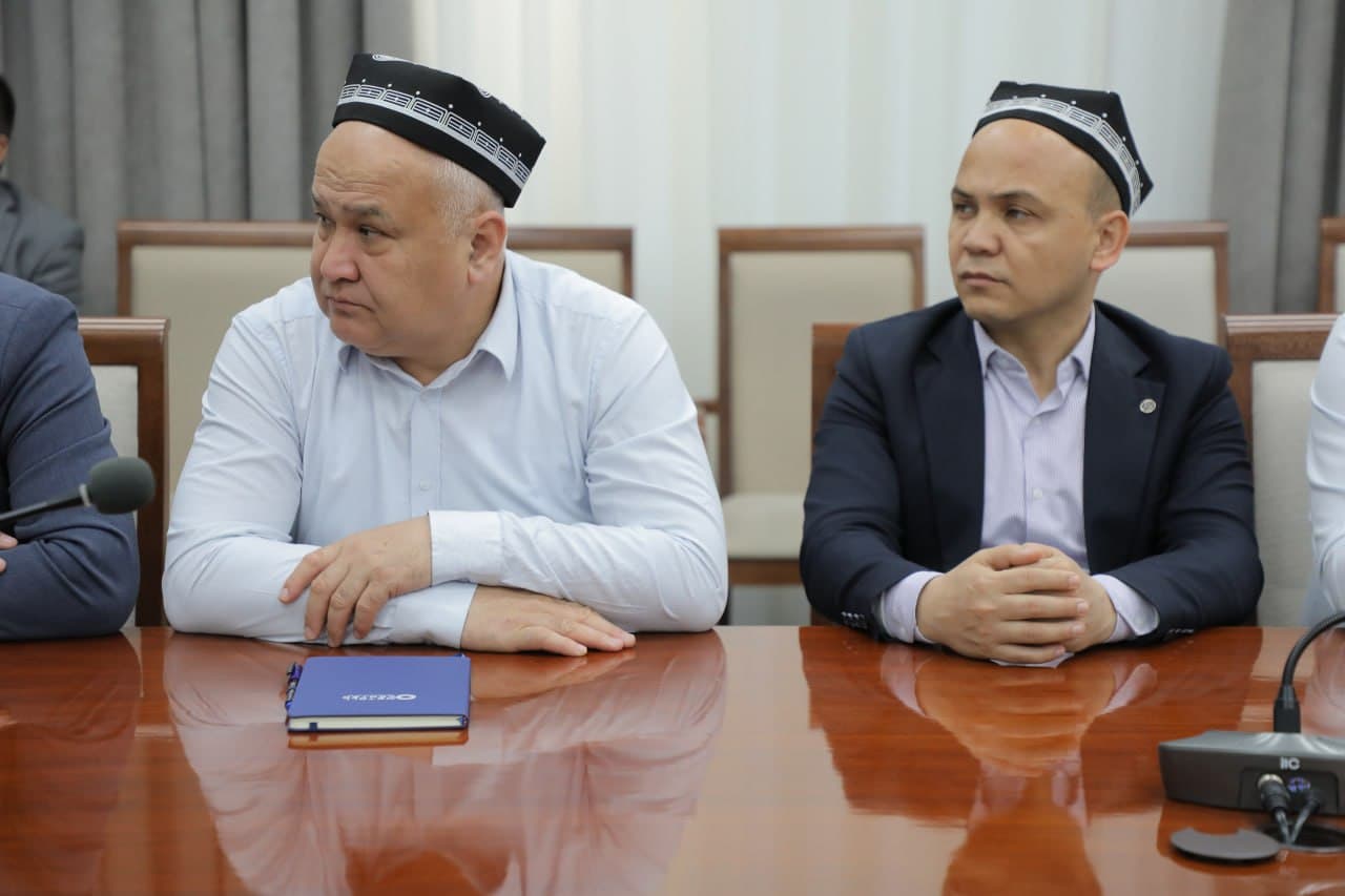 Vazirligida navbatdagi siyosiy-maʼrifat soati tashkil etildi