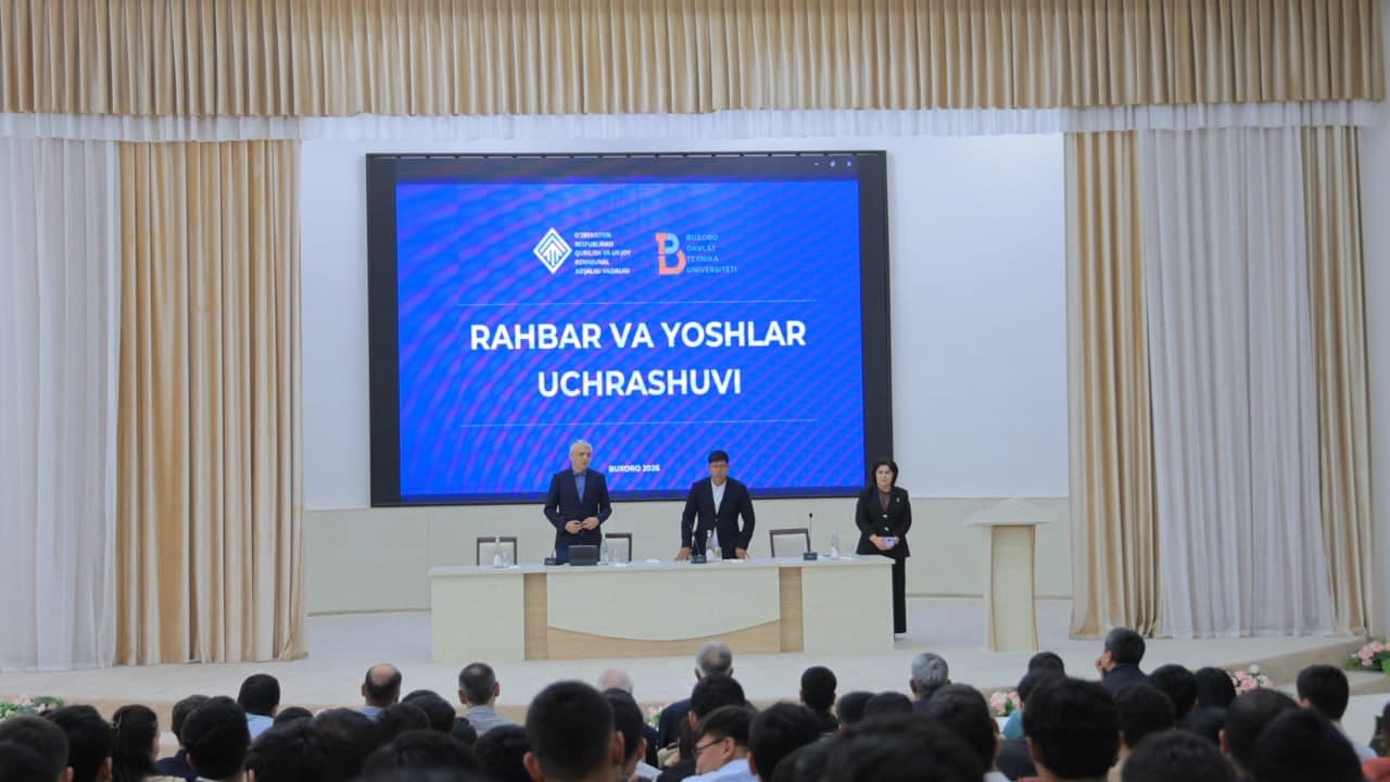 Vazir Buxoroda yoshlar bilan uchrashdi