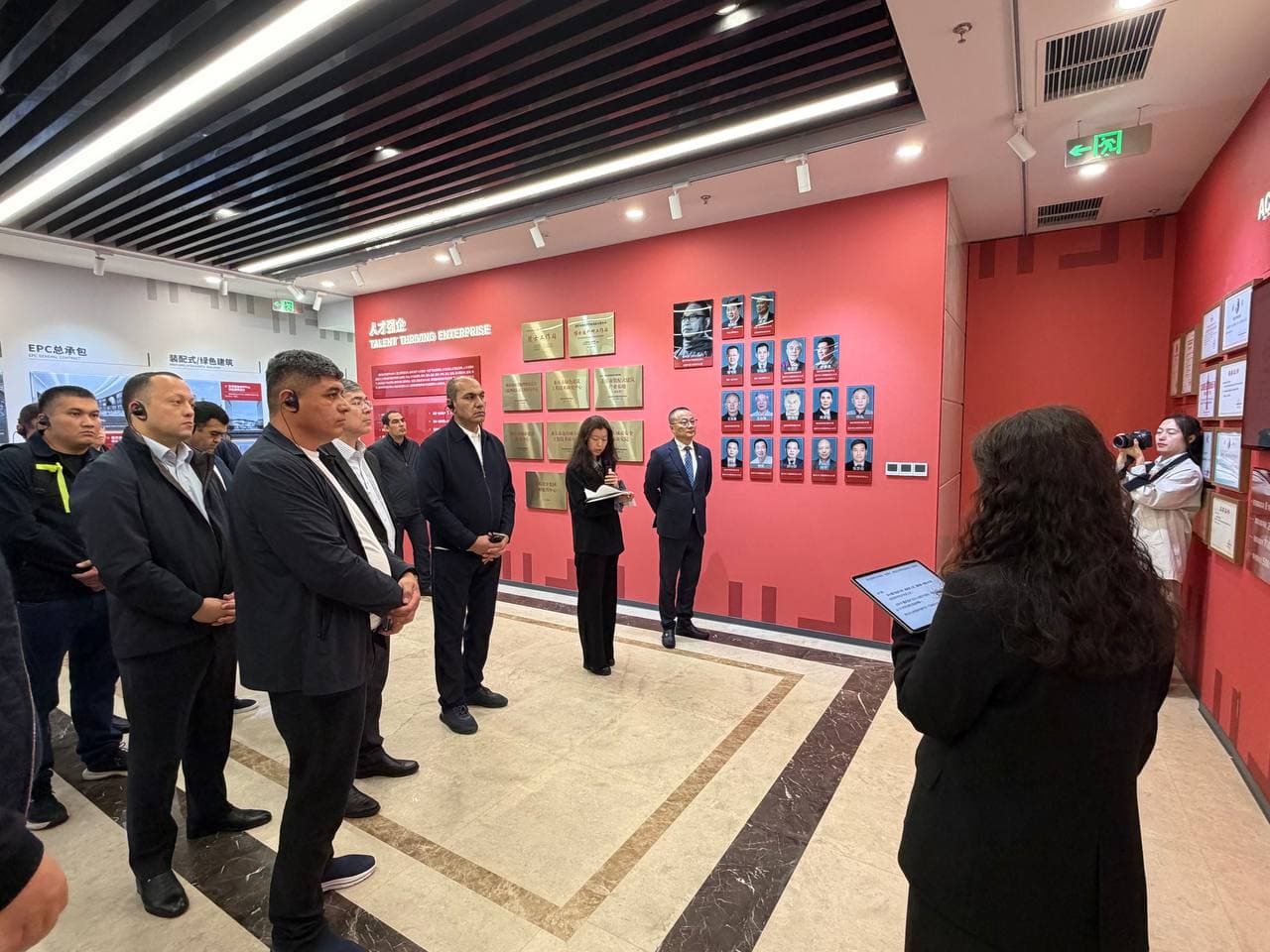 Vazir oʻrinbosari boshchiligidagi delegatsiya Xitoy Xalq Respublikasida xizmat safarida boʻlib turibdi