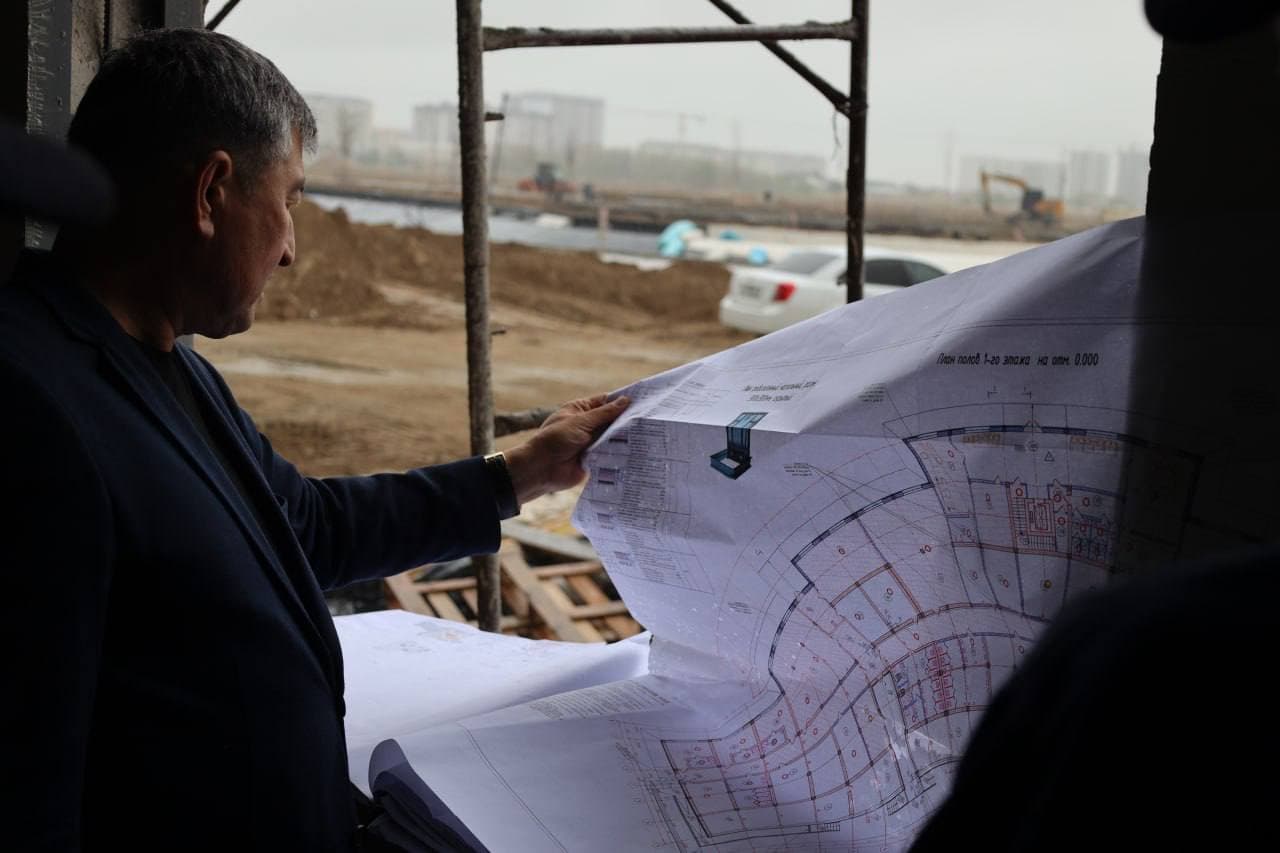 Vazir o‘rinbosari Toir Alimatov Navoiy viloyatida amalga oshirilayotgan qurilish ishlari bilan yaqindan tanishdi