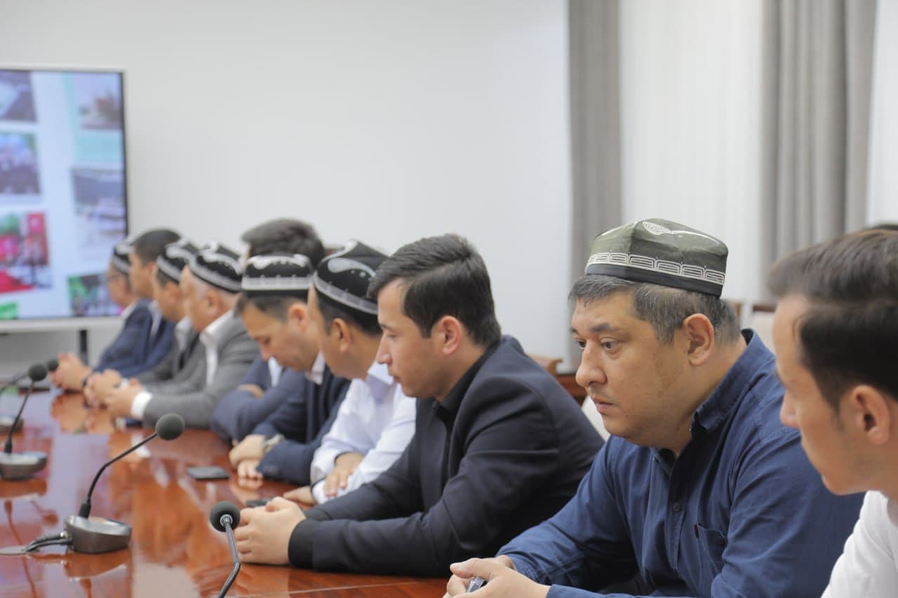 Qurilish va uy-joy kommunal xoʻjaligi vazirligida navbatdagi siyosiy-maʼrifat soati tashkil etildi