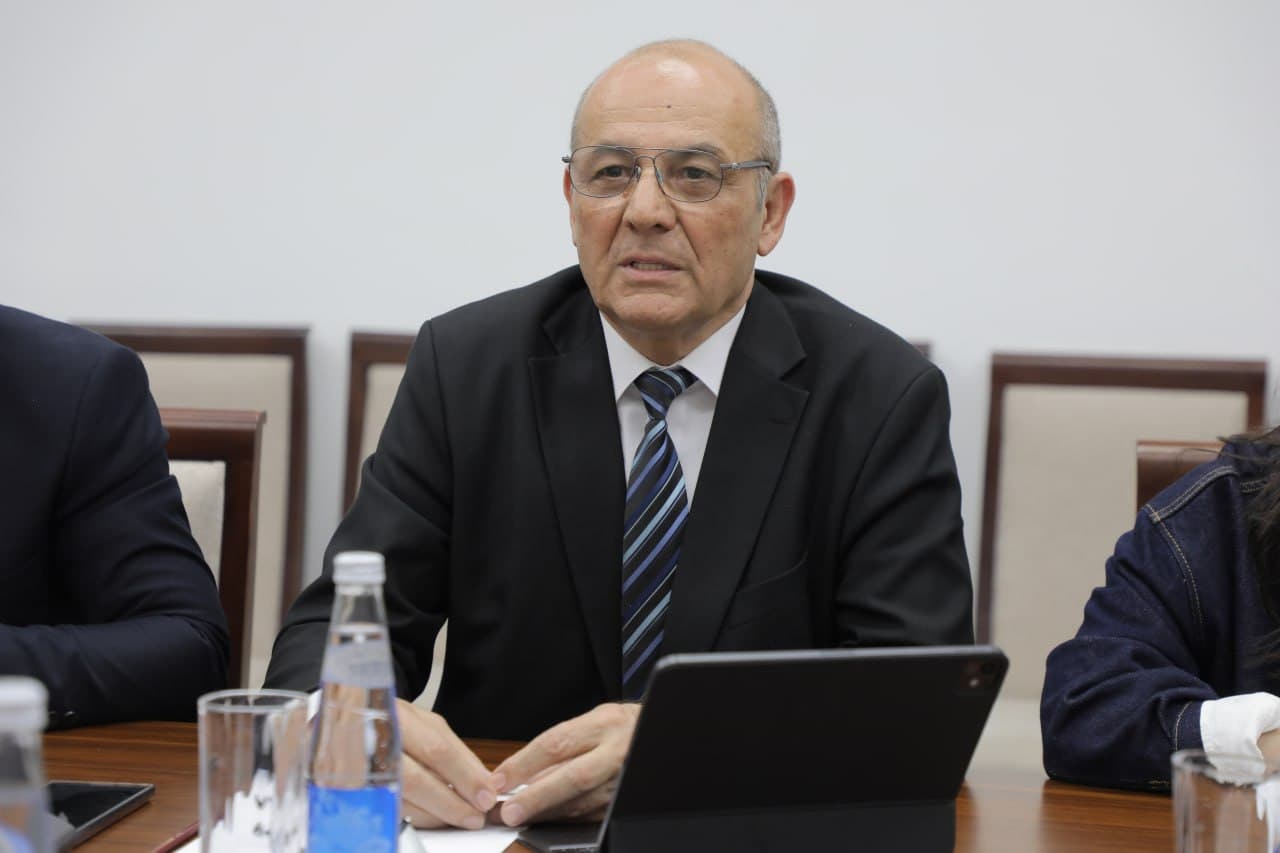 Vazirlik huzuridagi institut vakillari BMTTD xalqaro maslahatchisi bilan uchrashdi