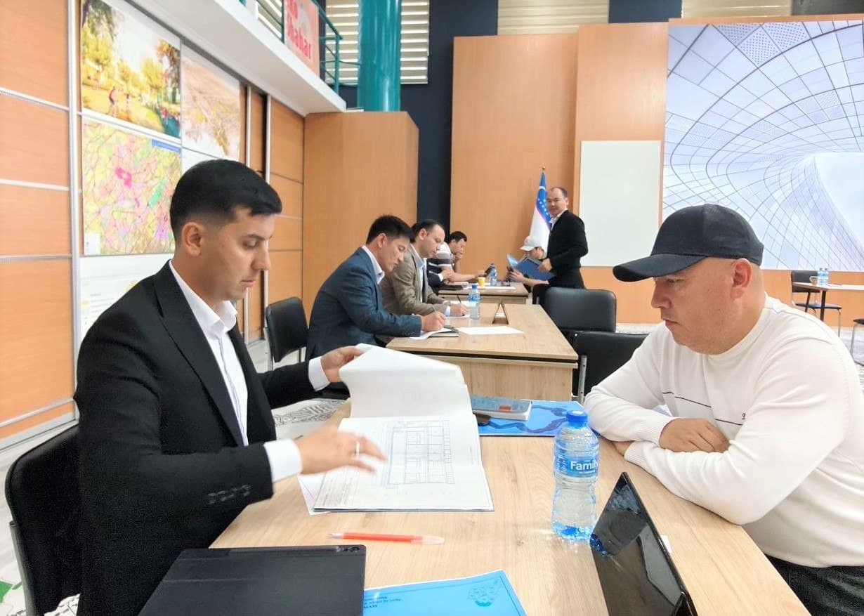 Fuqarolar murojaatlarini qabul qilish jarayoni davom etmoqda