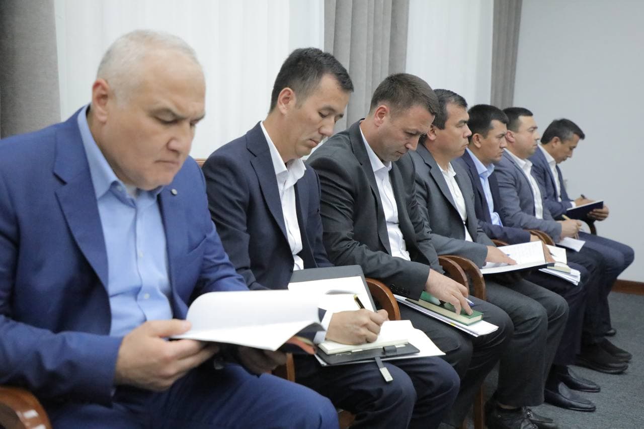 Vazirlik tizimidagi kamchiliklar keskin tanqid qilindi, mas’ullarga qat’iy choralar ko‘rildi