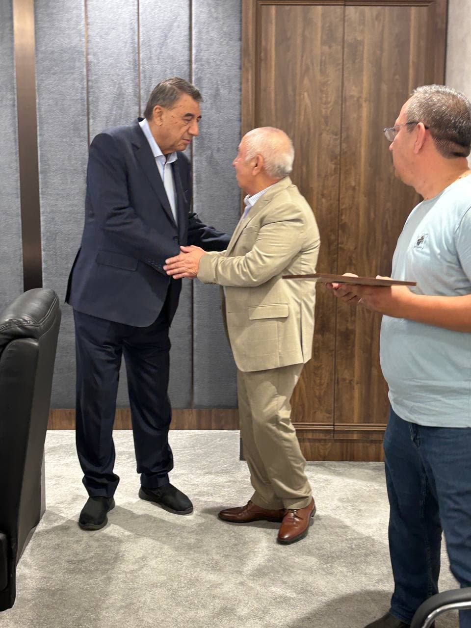 Faxriylar bilan davra suhbati tashkil etildi