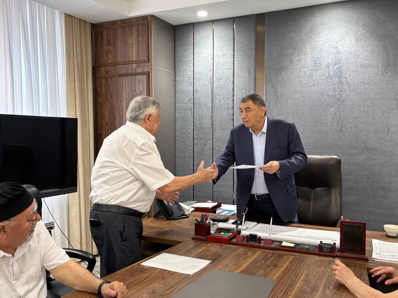 Faxriylar bilan davra suhbati tashkil etildi