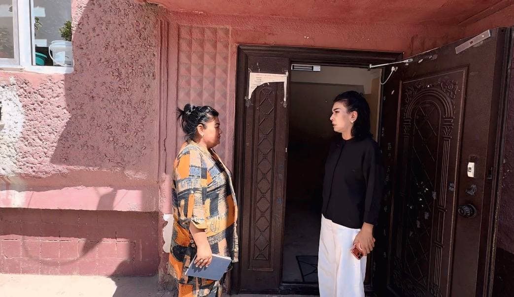 Jomboy tumanida ko‘p kvartirali uylar infratuzilmasini yaxshilash ishlari o‘rganildi