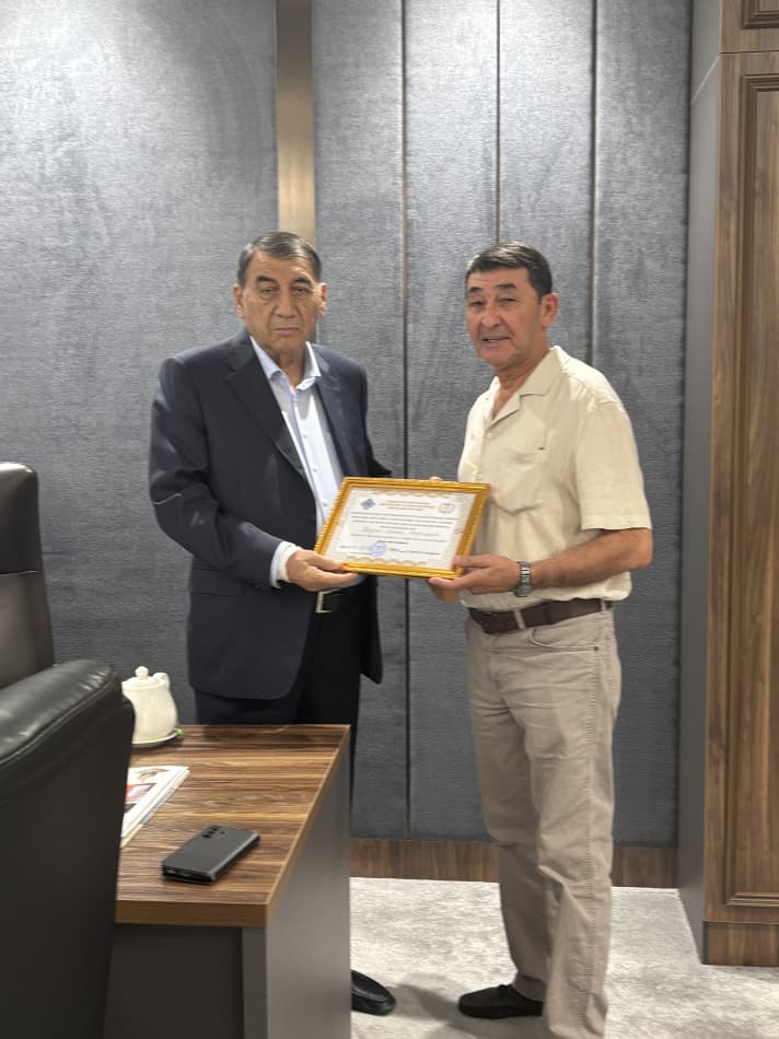 Qurilish sohasi faxriysi bilan davra suhbati o‘tkazildi
