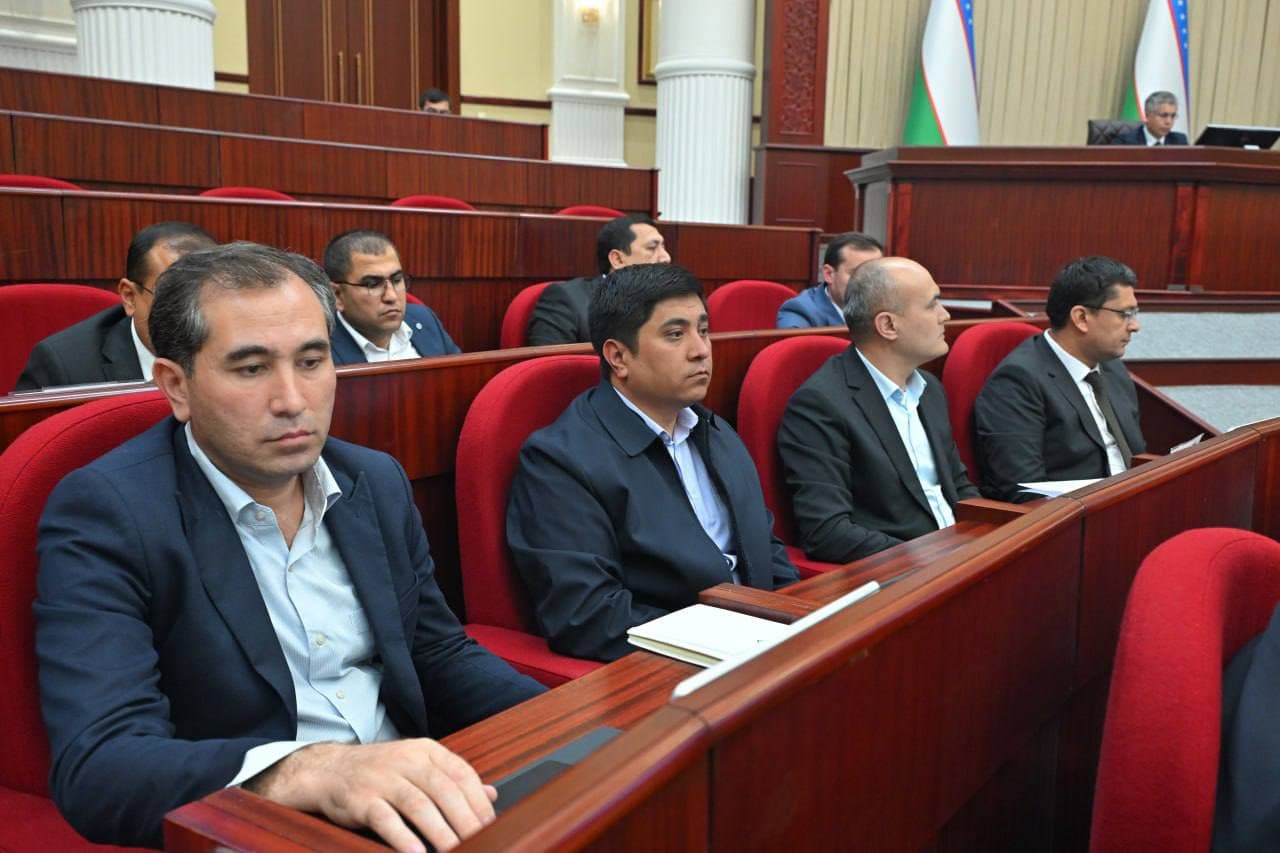 Oliy Majlis Qonunchilik palatasida “Hukumat soati” bo‘lib o‘tmoqda