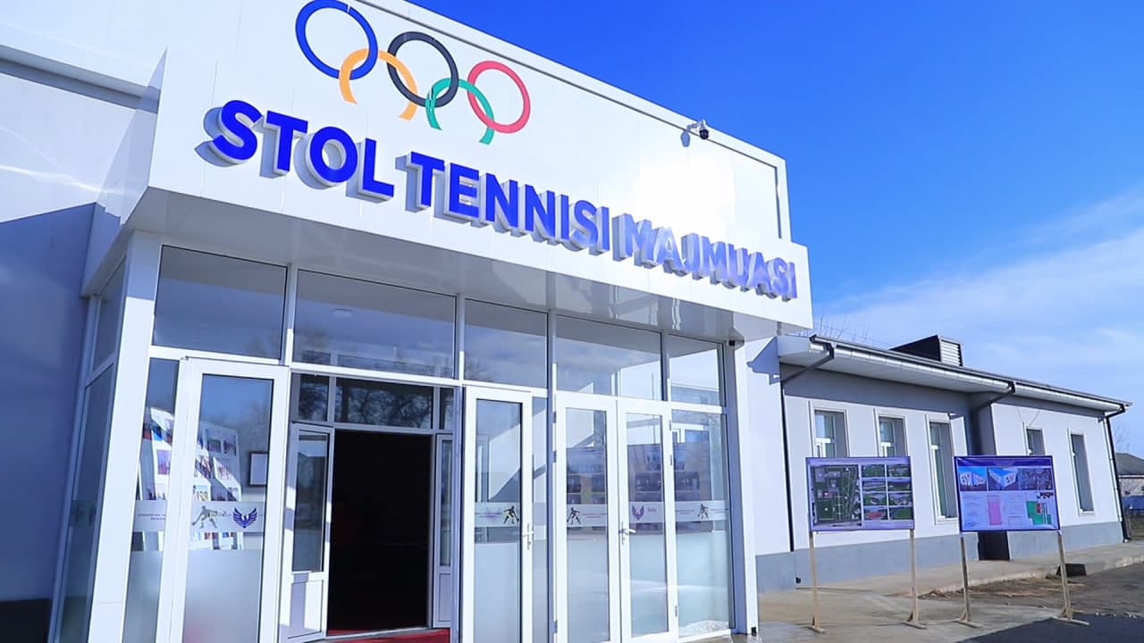 Sport vaziri Zarbdor tumanidagi sport infratuzilmasi bilan tanishdi