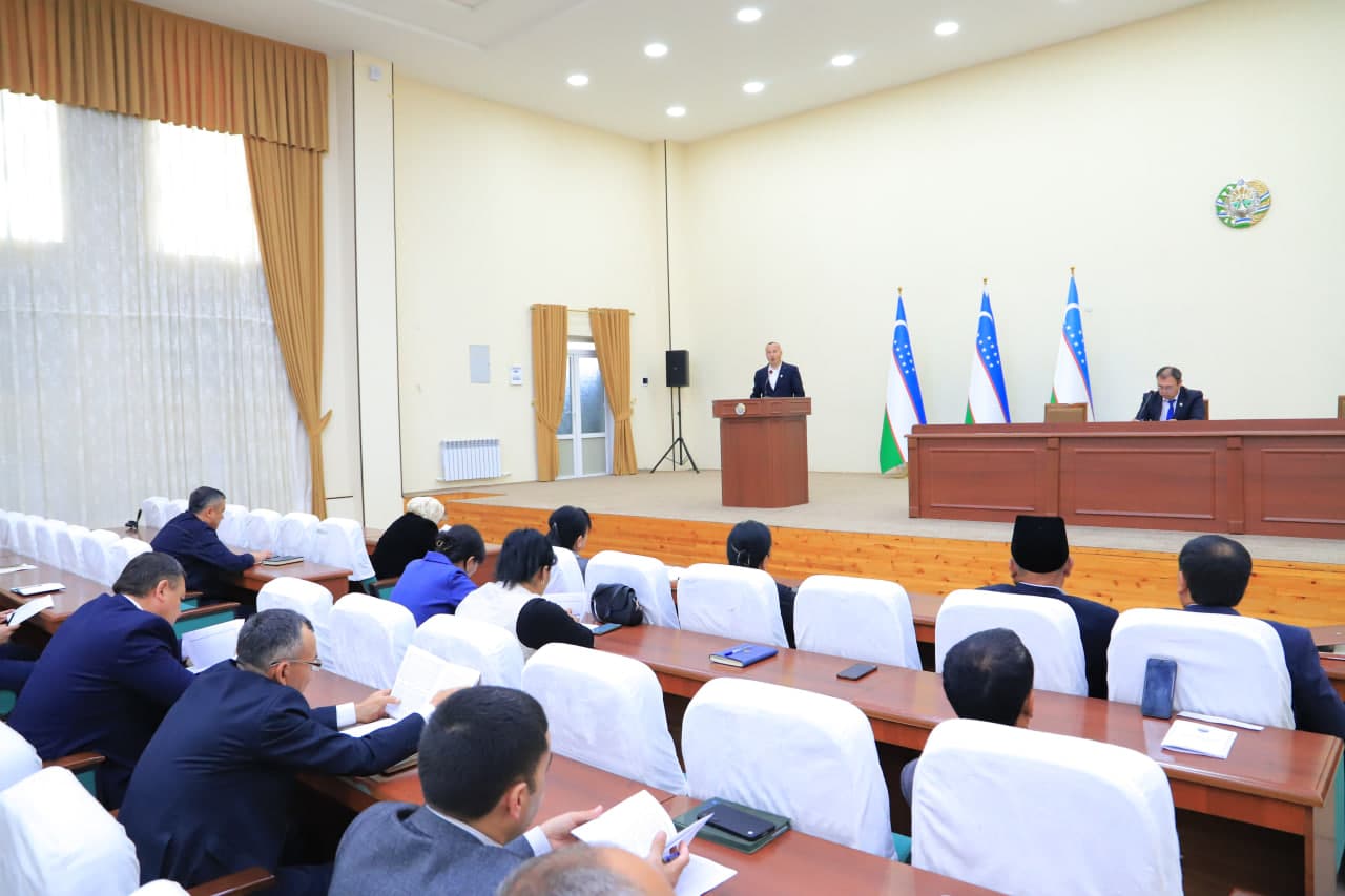 Xalq deputatlari Zarbdor tuman Kengashining navbatdagi sessiyasi bo‘lib o‘tdi