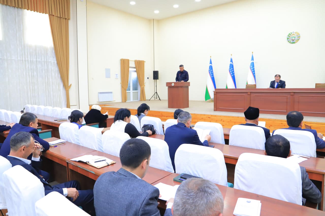 Xalq deputatlari Zarbdor tuman Kengashining navbatdagi sessiyasi bo‘lib o‘tdi