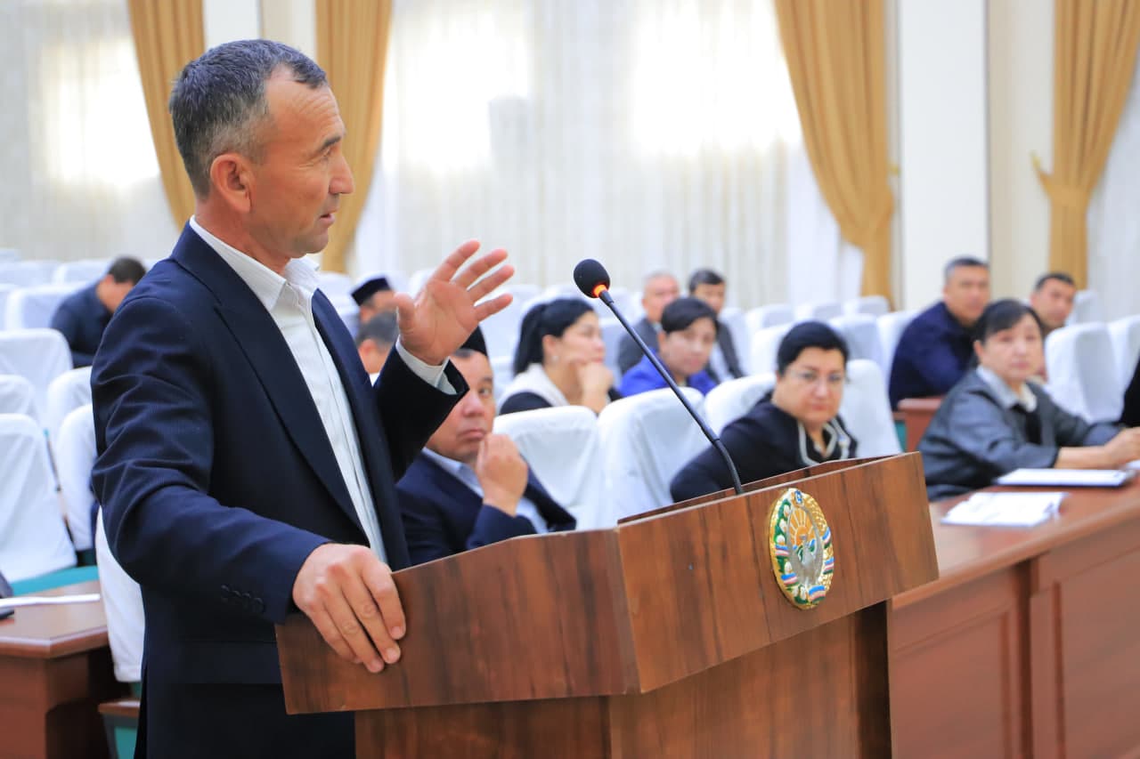 Xalq deputatlari Zarbdor tuman Kengashining navbatdagi sessiyasi bo‘lib o‘tdi