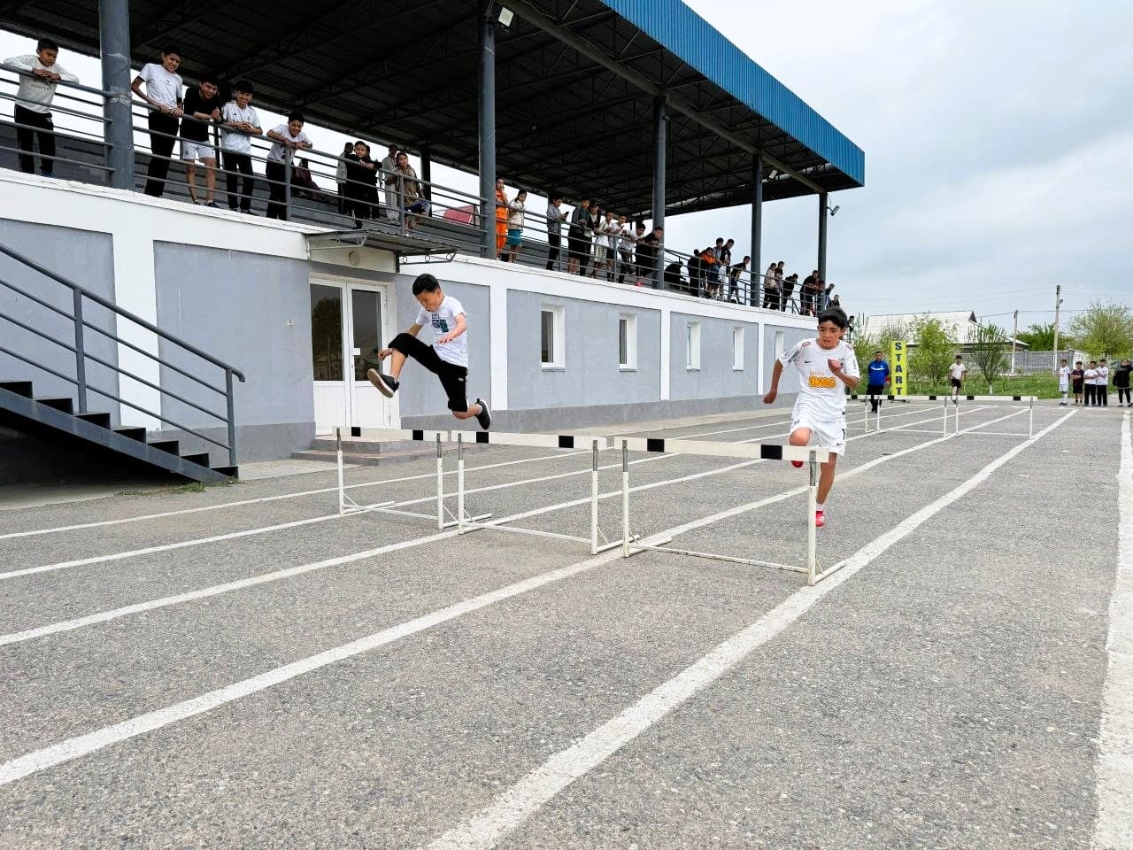 Zarbdorda yengil atletika musobaqalari ko‘tarinki ruhda o‘tkazildi