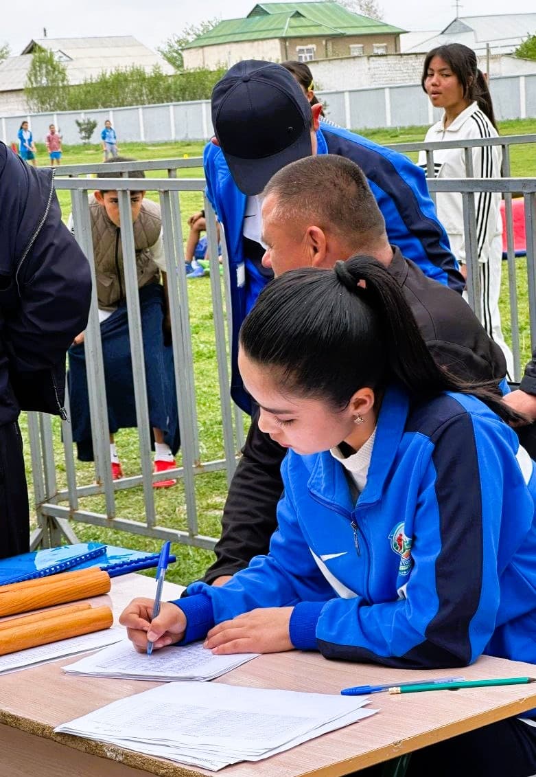 Zarbdorda yengil atletika musobaqalari ko‘tarinki ruhda o‘tkazildi