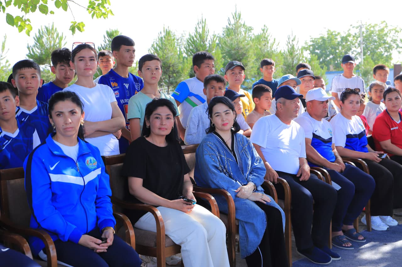 Zarbdorda zamonaviy Padel tennis maydonchasi foydalanishga topshirildi