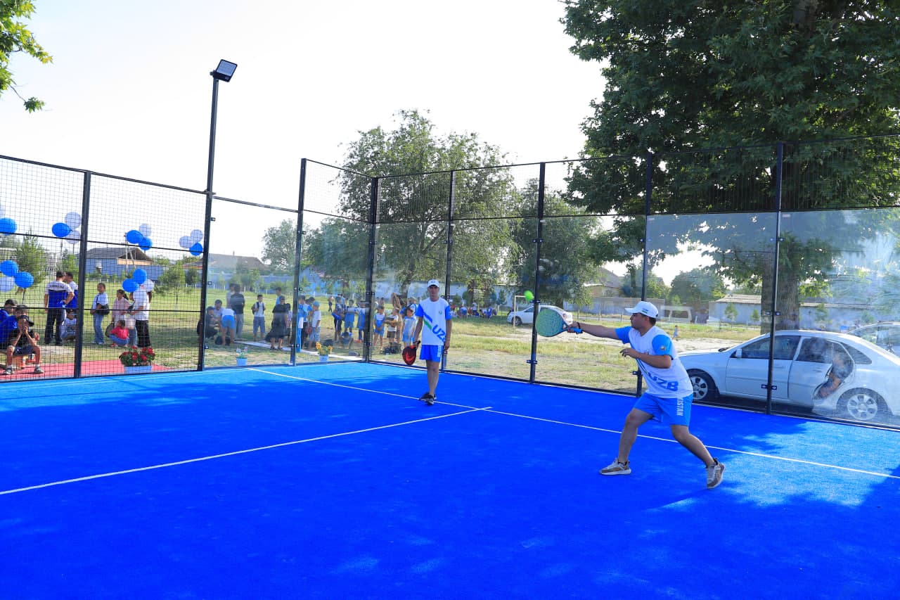 Zarbdorda zamonaviy Padel tennis maydonchasi foydalanishga topshirildi