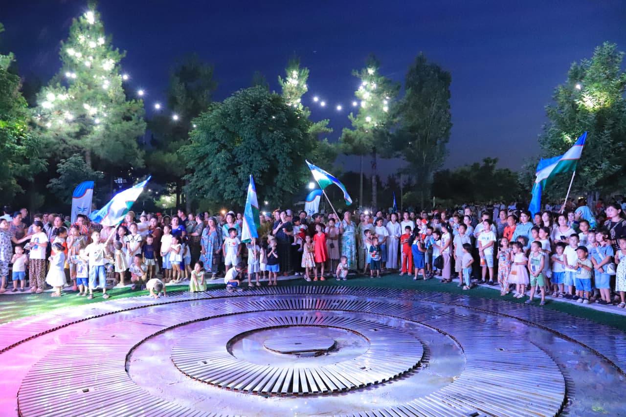 Zarbdorda "Mustaqillik to‘yi" festivali doirasida gala-konsert ko‘tarinki ruhda bo‘lib o‘tdi