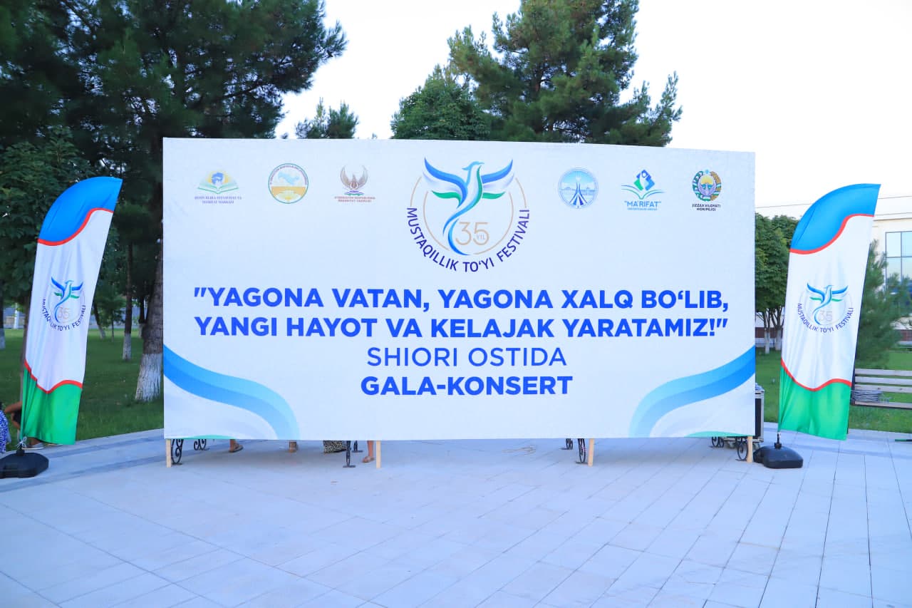 Zarbdorda "Mustaqillik to‘yi" festivali doirasida gala-konsert ko‘tarinki ruhda bo‘lib o‘tdi