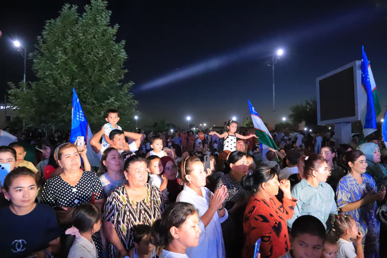 Zarbdorda "Mustaqillik to‘yi" festivali doirasida gala-konsert ko‘tarinki ruhda bo‘lib o‘tdi