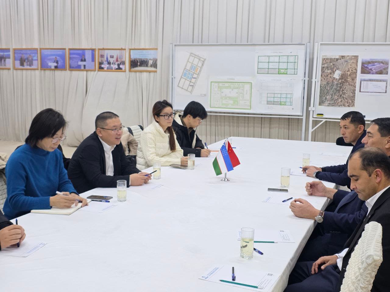 Zomin tumanida Xitoy kompaniyasi delegatsiyasi bilan qishloq xo‘jaligi istiqbollari muhokama qilindi