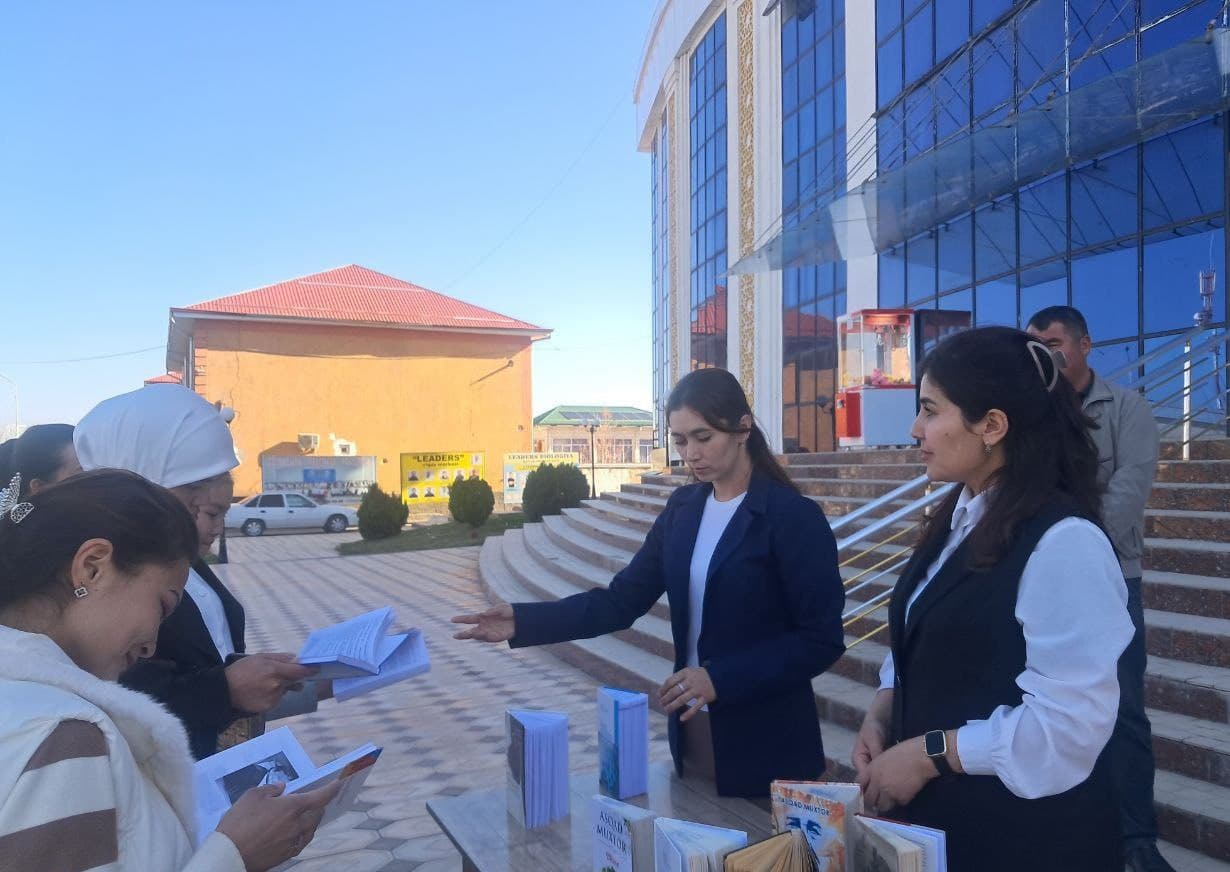 Zomin tumanida “Ochiq osmon ostida kutubxona” loyihasi doirasida ma’naviy-ma’rifiy tadbir o‘tkazildi