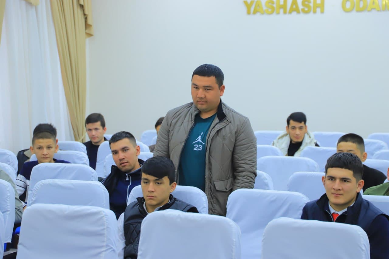 PAYSHANBA — YOSHLAR KUNI DOIRASIDA OTALIQQA OLINGAN YOSHLAR BILAN UCHRASHUV O‘TKAZILDI