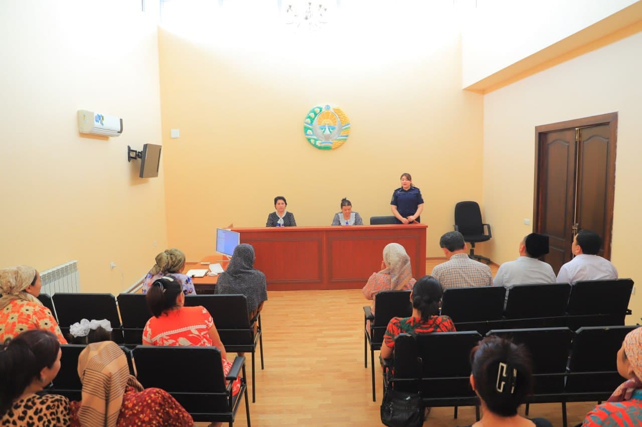 Zomin tumanida xotin-qizlar uchun seminar tashkil etildi