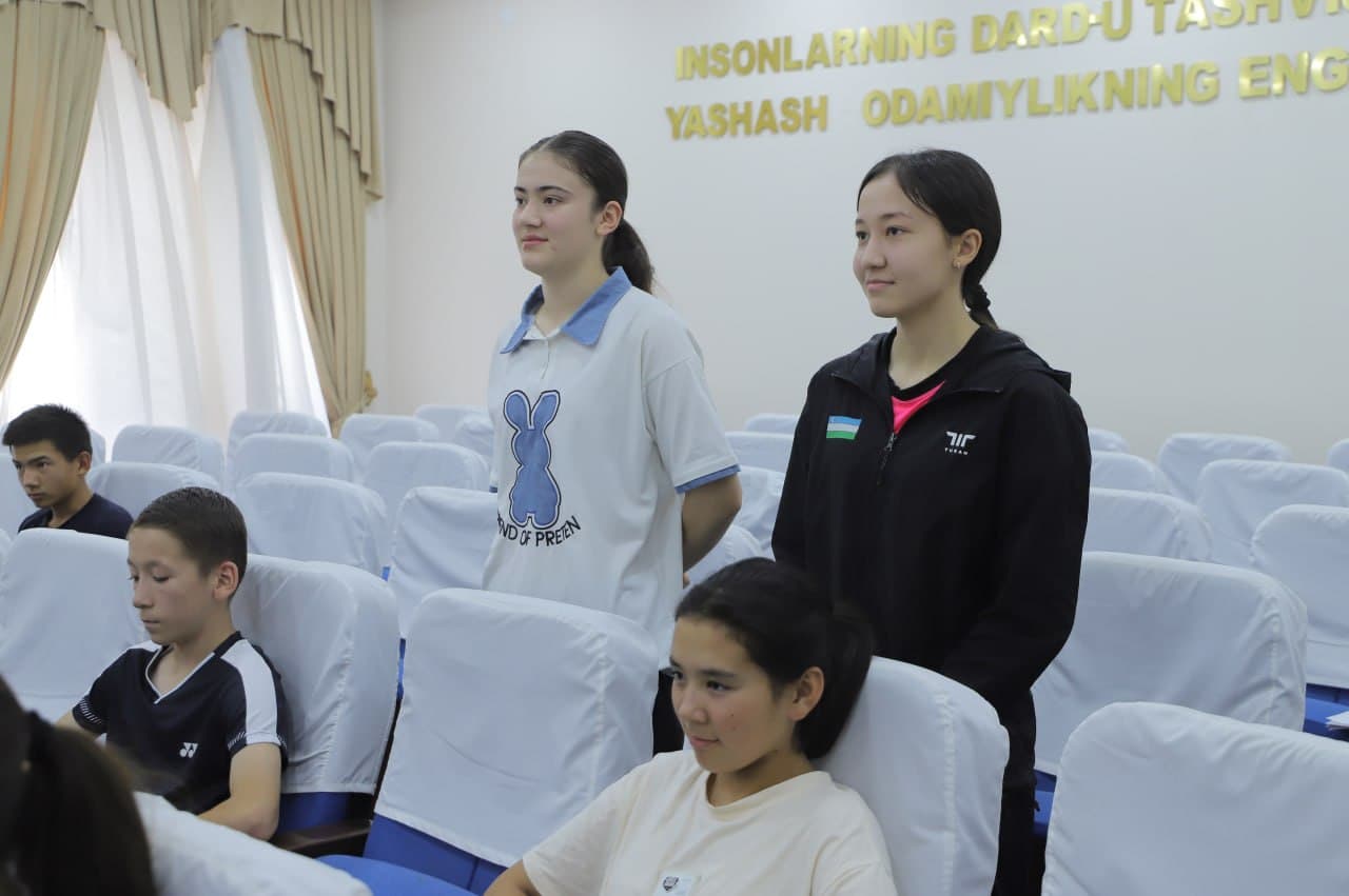Zomin tumanida “Payshanba — Yoshlar kuni” doirasida sportchi yoshlar bilan ochiq muloqot o‘tkazildi