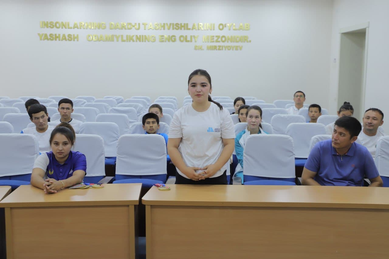 Zomin tumanida “Payshanba — Yoshlar kuni” doirasida sportchi yoshlar bilan ochiq muloqot o‘tkazildi