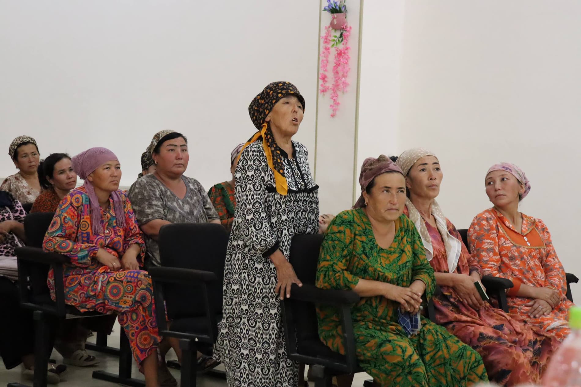 Zomin tumanida xotin-qizlar uchun sayyor qabul tashkil etildi