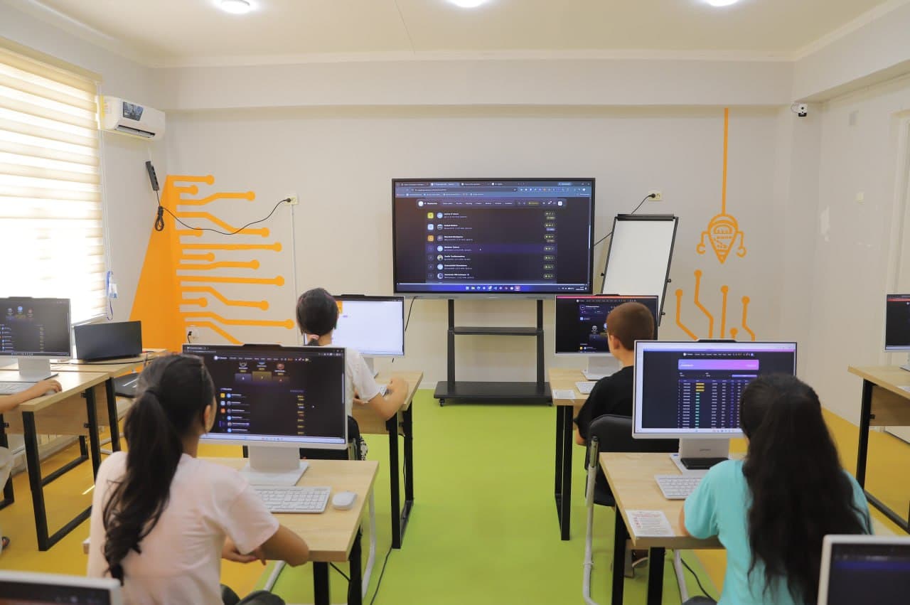 ZOMINDA YOSHLAR O‘RTASIDA “TYPING” IT MUSOBAQASI O‘TKAZILDI