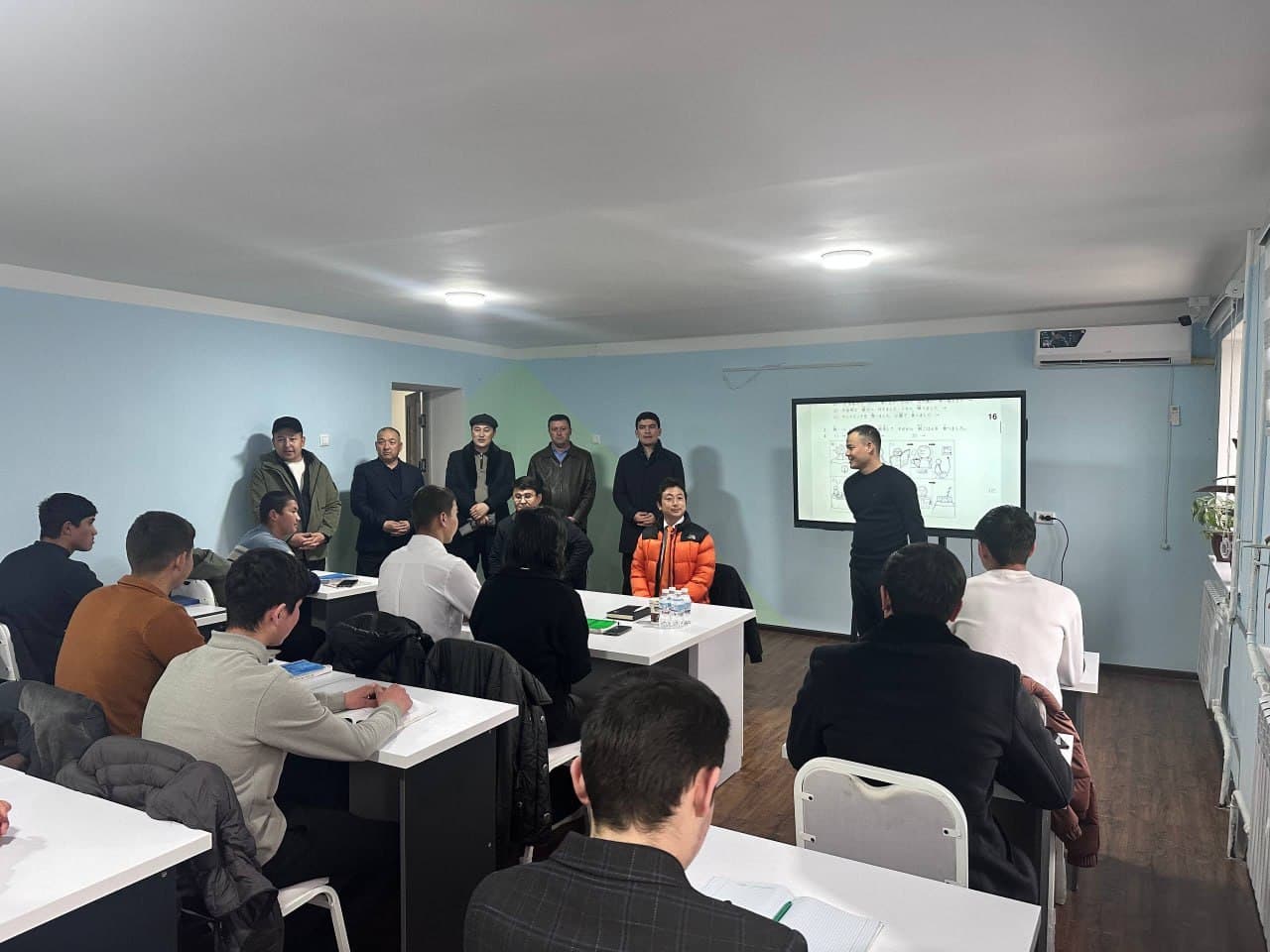 XORIJIY MEHMON MIRZACHO‘L TUMANIDAGI TA’LIM MASKANLARIDA