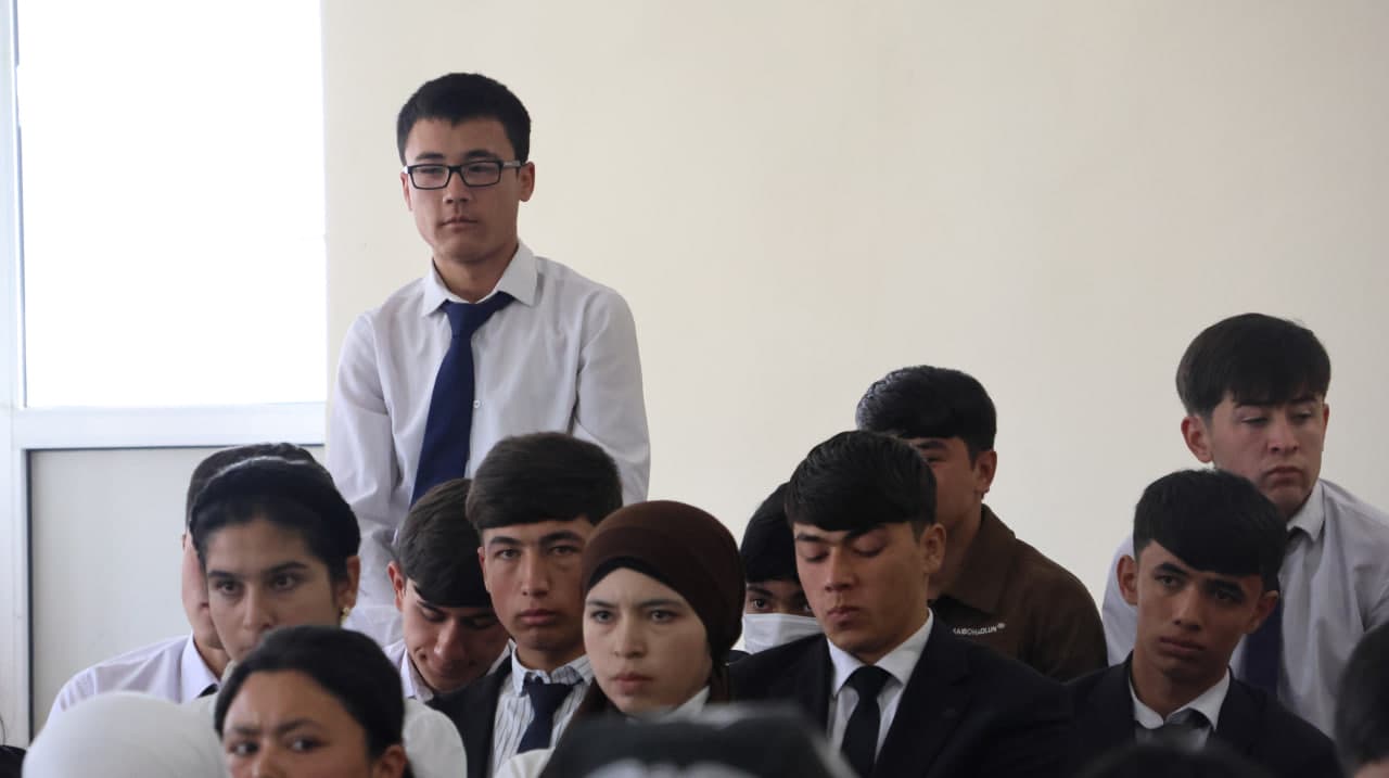 Yoshlar kuni – kelajak bunyodkorlari bilan uchrashuv