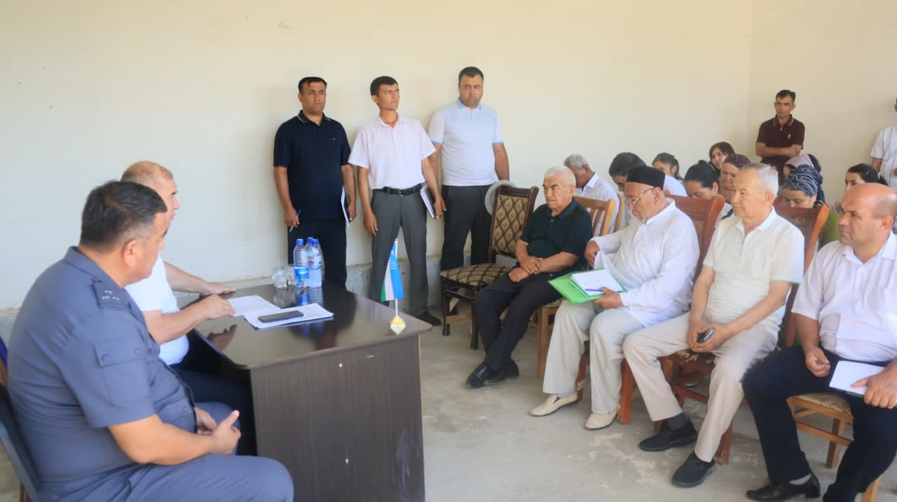 Sarmich mahallasida aholi murojaatlari yuzasidan amaliy uchrashuv o‘tkazildi