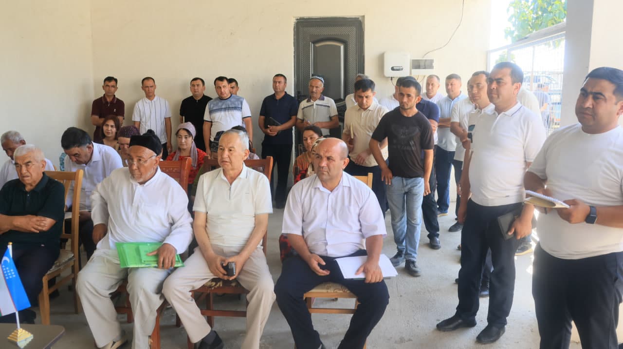 Sarmich mahallasida aholi murojaatlari yuzasidan amaliy uchrashuv o‘tkazildi
