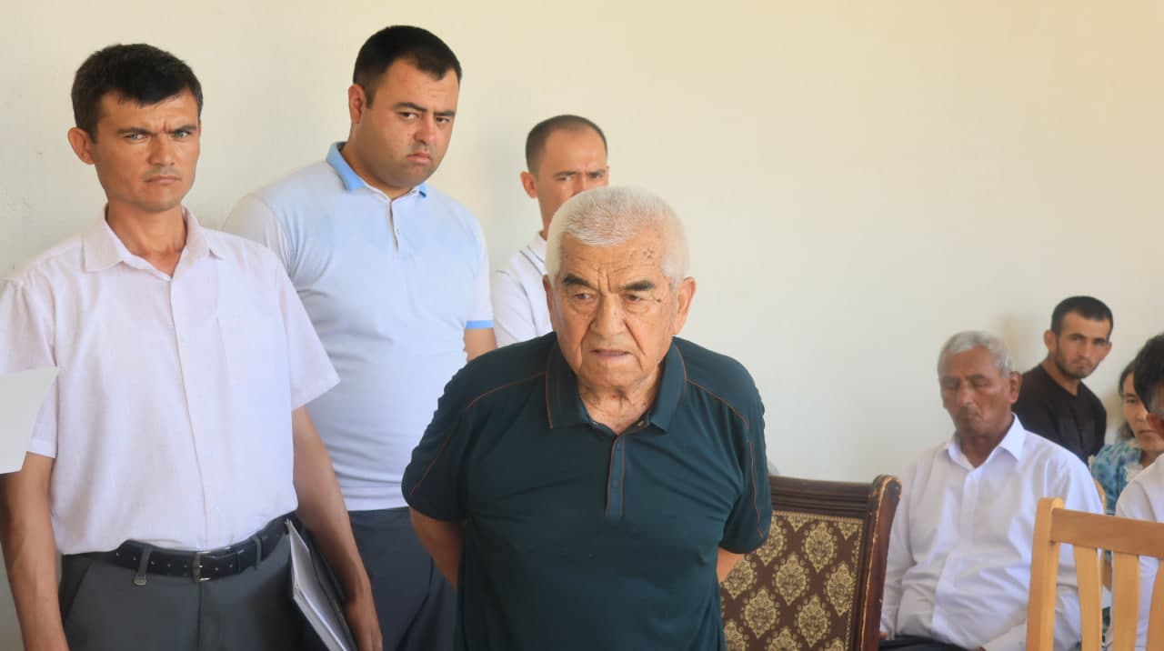 Sarmich mahallasida aholi murojaatlari yuzasidan amaliy uchrashuv o‘tkazildi