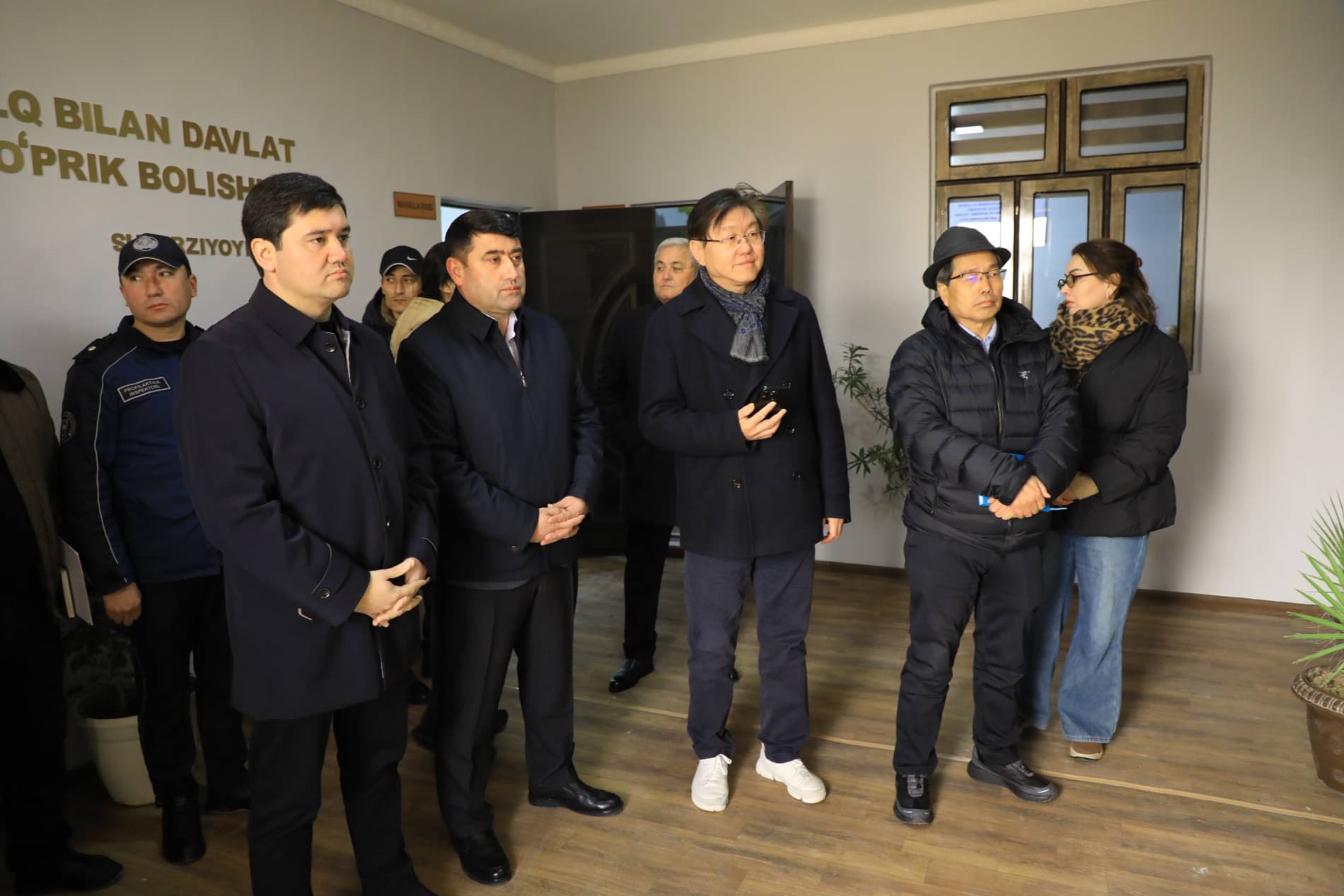 Xitoylik maslahatchilar Sirdaryo tumaniga tashrif buyurib, mahallalar faoliyati bilan tanishdilar