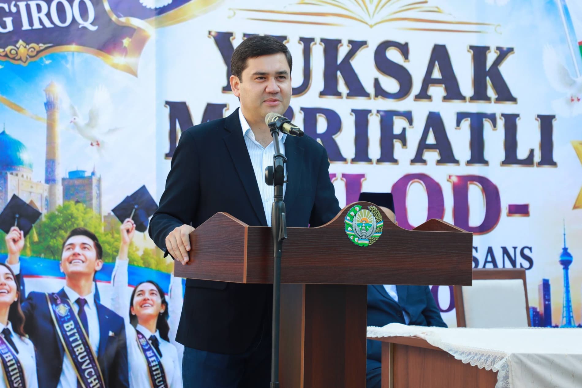 Maktablarda “So‘nggi qo‘ng‘iroq” sadolari jarangladi