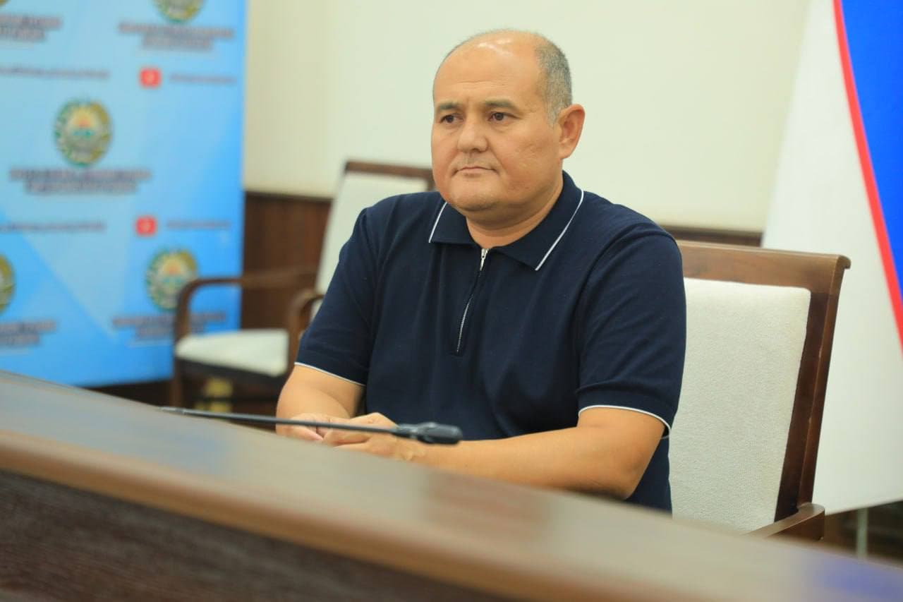 Sirdaryo tumanida dual ta’limni rivojlantirish va bitiruvchilar bandligini ta’minlash masalalari muhokama qilindi