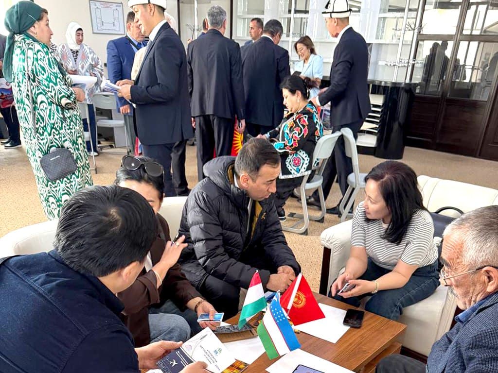 Xo‘jandda O‘zbekiston, Qirg‘iziston va Tojikiston o‘rtasidagi turizm hamkorligi istiqbollari muhokama etildi