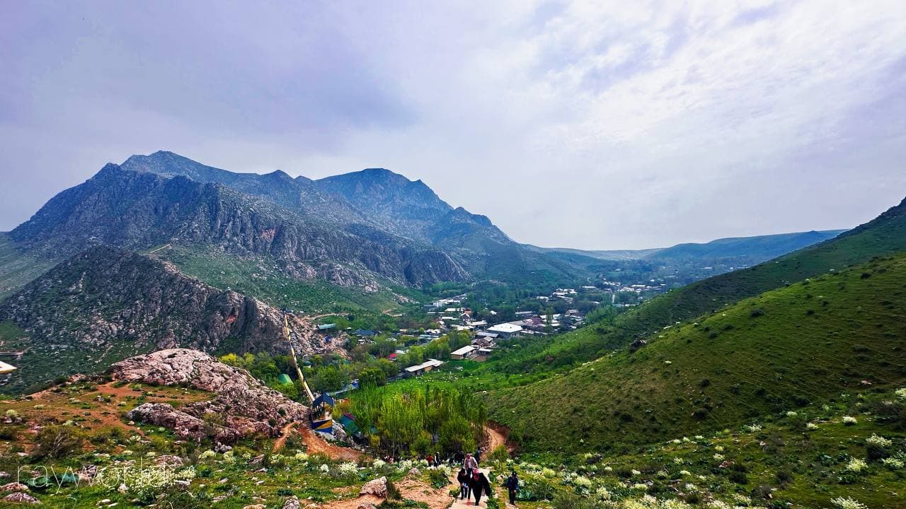 Посёлок Имам-ота и его святыни