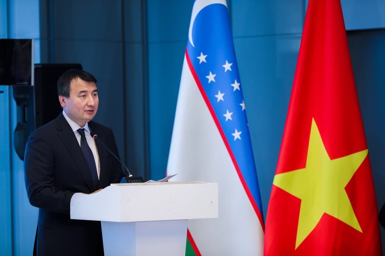 Узбекистан и Вьетнам планируют ввести безвизовый режим