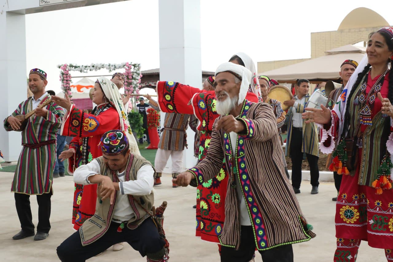 “TANDIR FEST” - в Байсуне проходит праздник национальных традиций