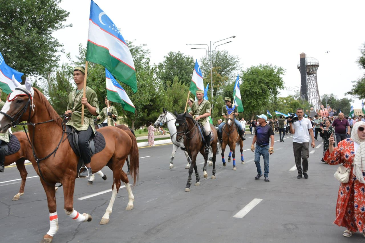 В Бухаре прошел XXI традиционный международный фестиваль "Шелк и специи"