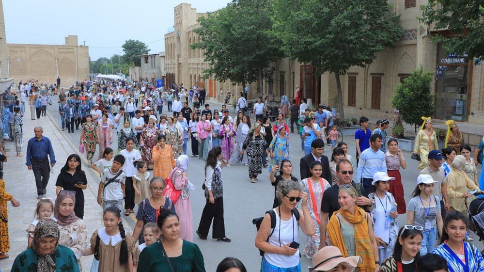 Узбекистан вновь побил туристический рекорд: в мае страну посетили около 1,1 миллиона иностранных туристов