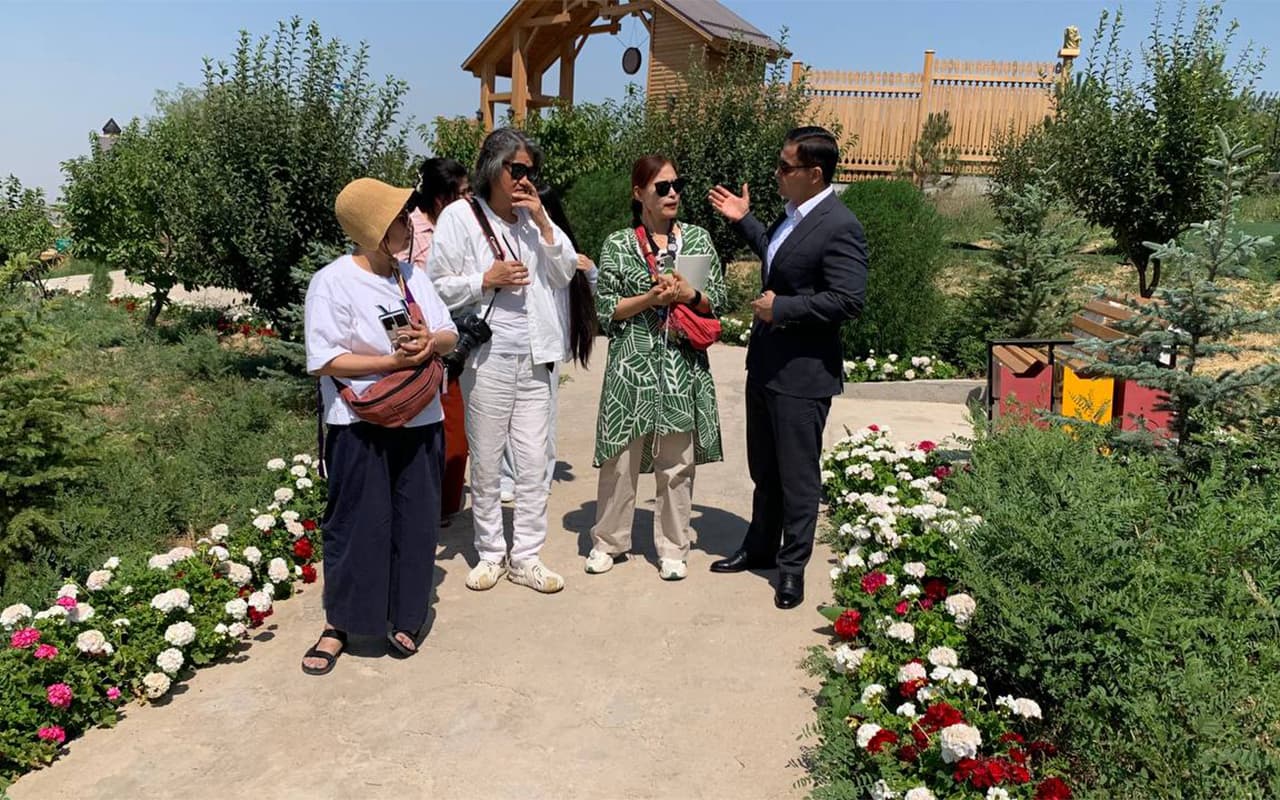 Creative team of South Korean magazine “MOVE” explores the tourism potential of Tashkent region